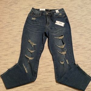 NWT Judy Blue Boyfriend Distressed Jeans